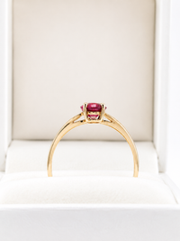 Anillo de rubi en gota oro 14k