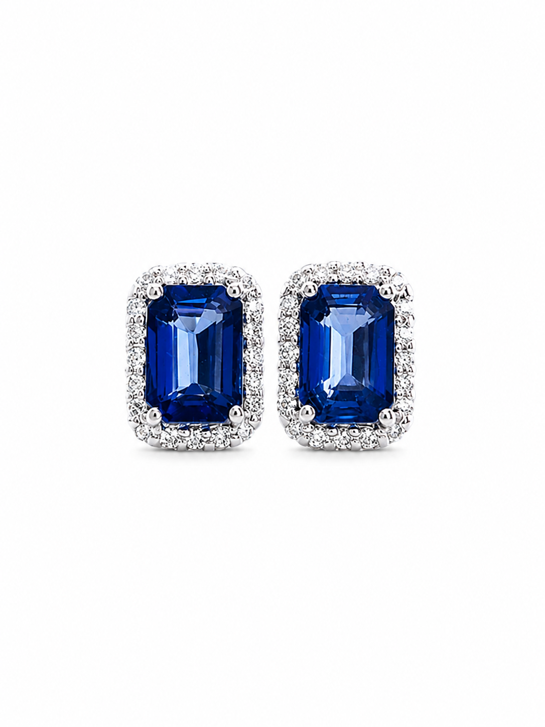 Arete de zafiro con halo de diamantes en oro blanco 14k