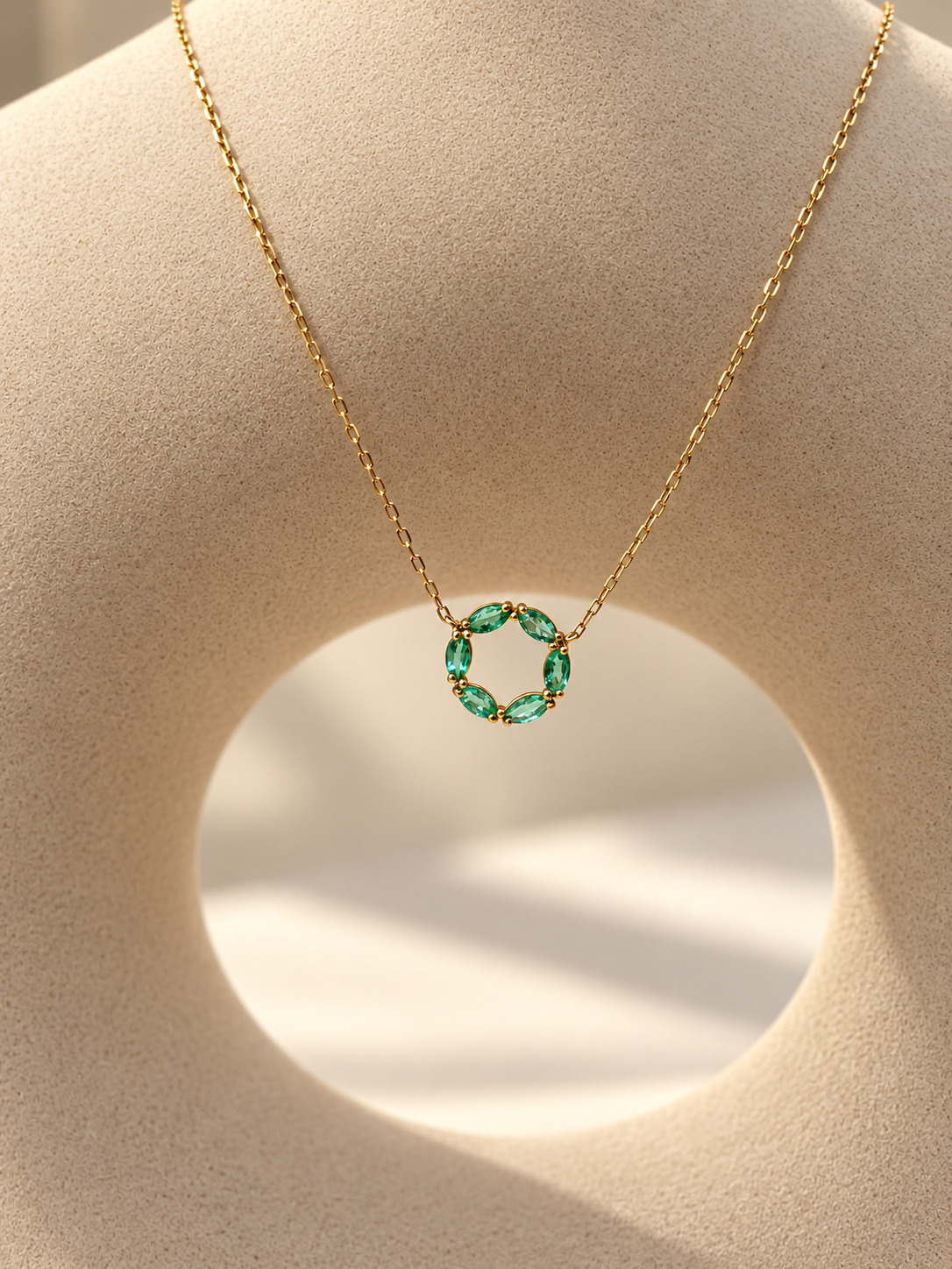 Gargantilla de Esmeralda Oro 14k