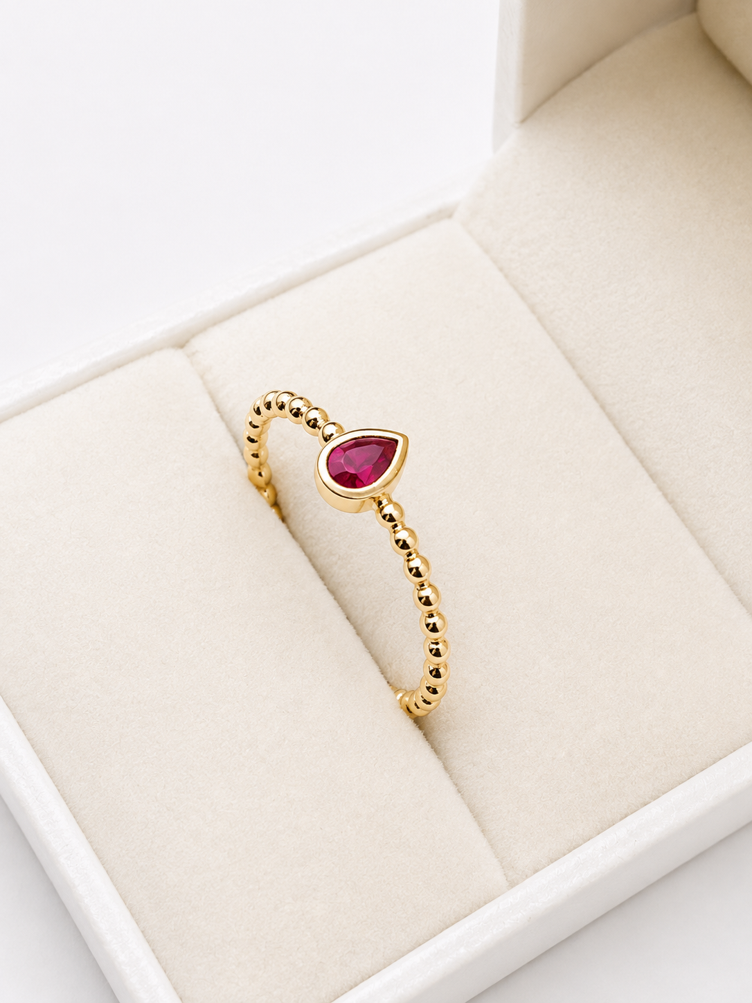 Anillo de rubi en gota oro 14k