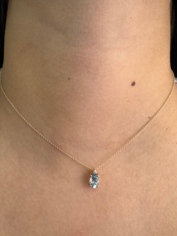 Gargantilla aguamarina con diamante oro 14k