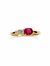 Anillo de rubi oval con 2 diamantes en oro 14k