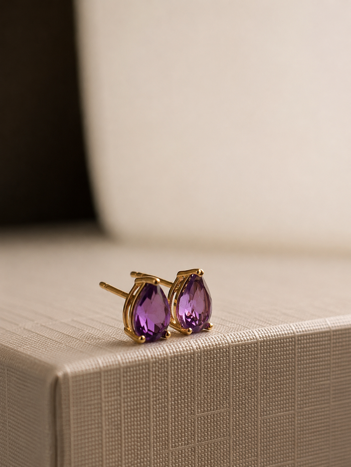 Arete gota amatista en oro 14k