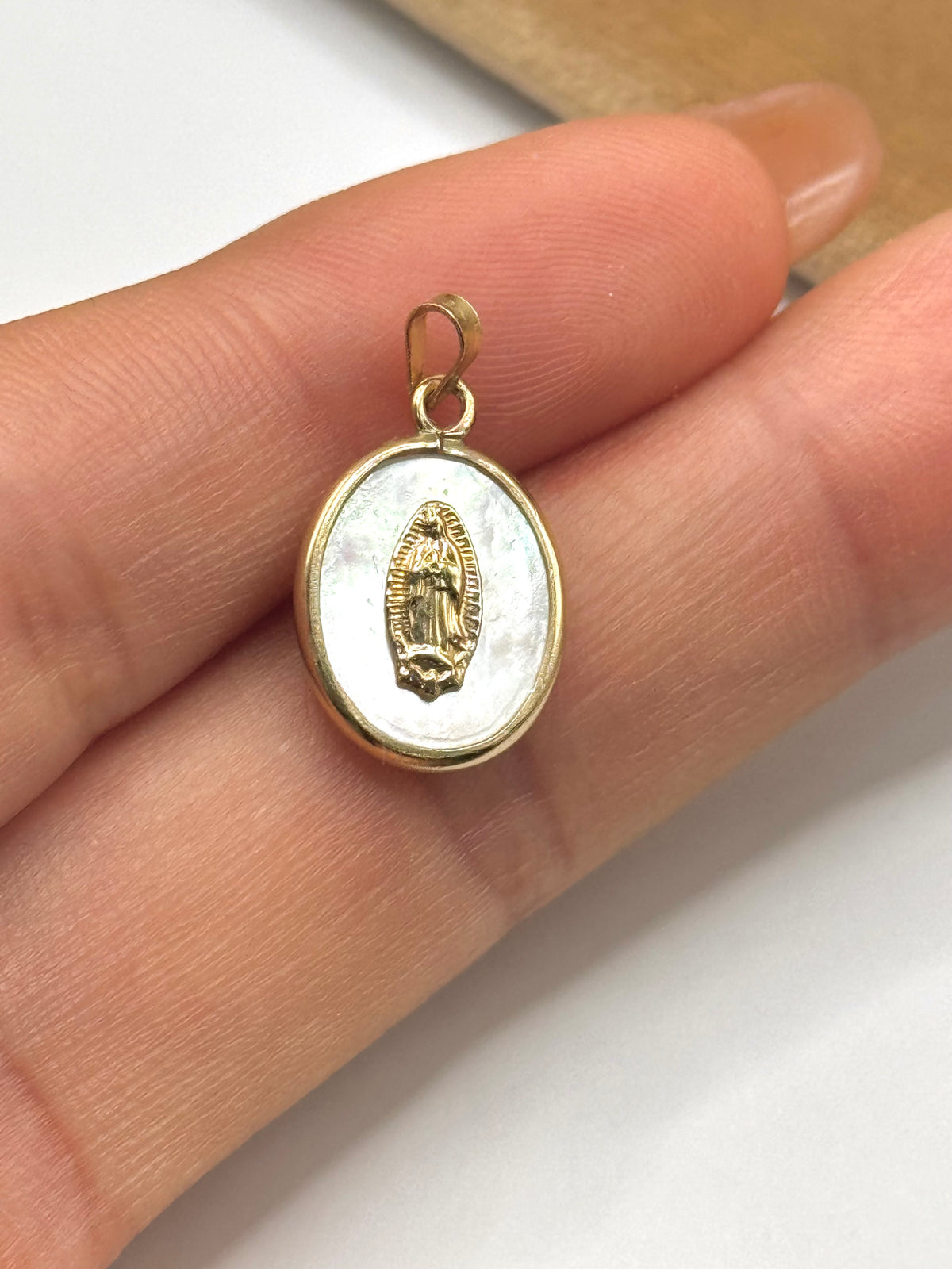 Dije virgen madre pero oro 10k