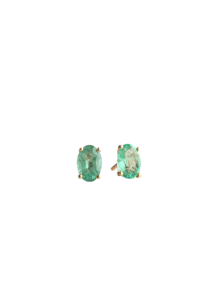 Arete oval de esmeralda en oro 14k