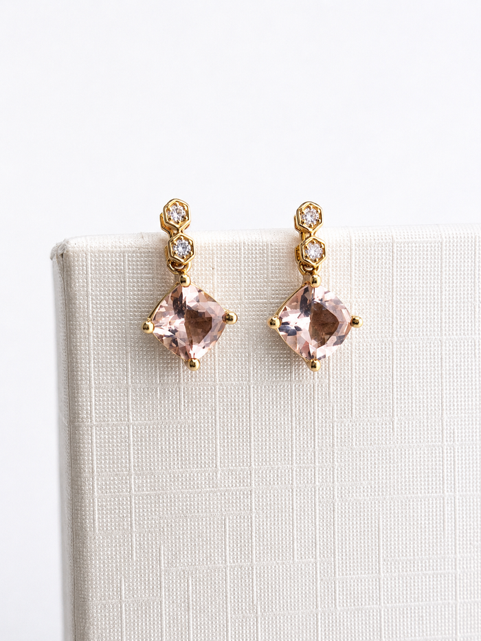 Arete de Morganita y 2 diamantes en oro 10k