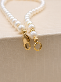 Collar de perla natural con broche oro 10k y bolitas gold filled