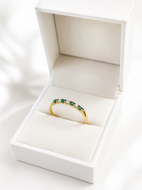Anillo churumbella de esmeralda y diamantes en oro 14k