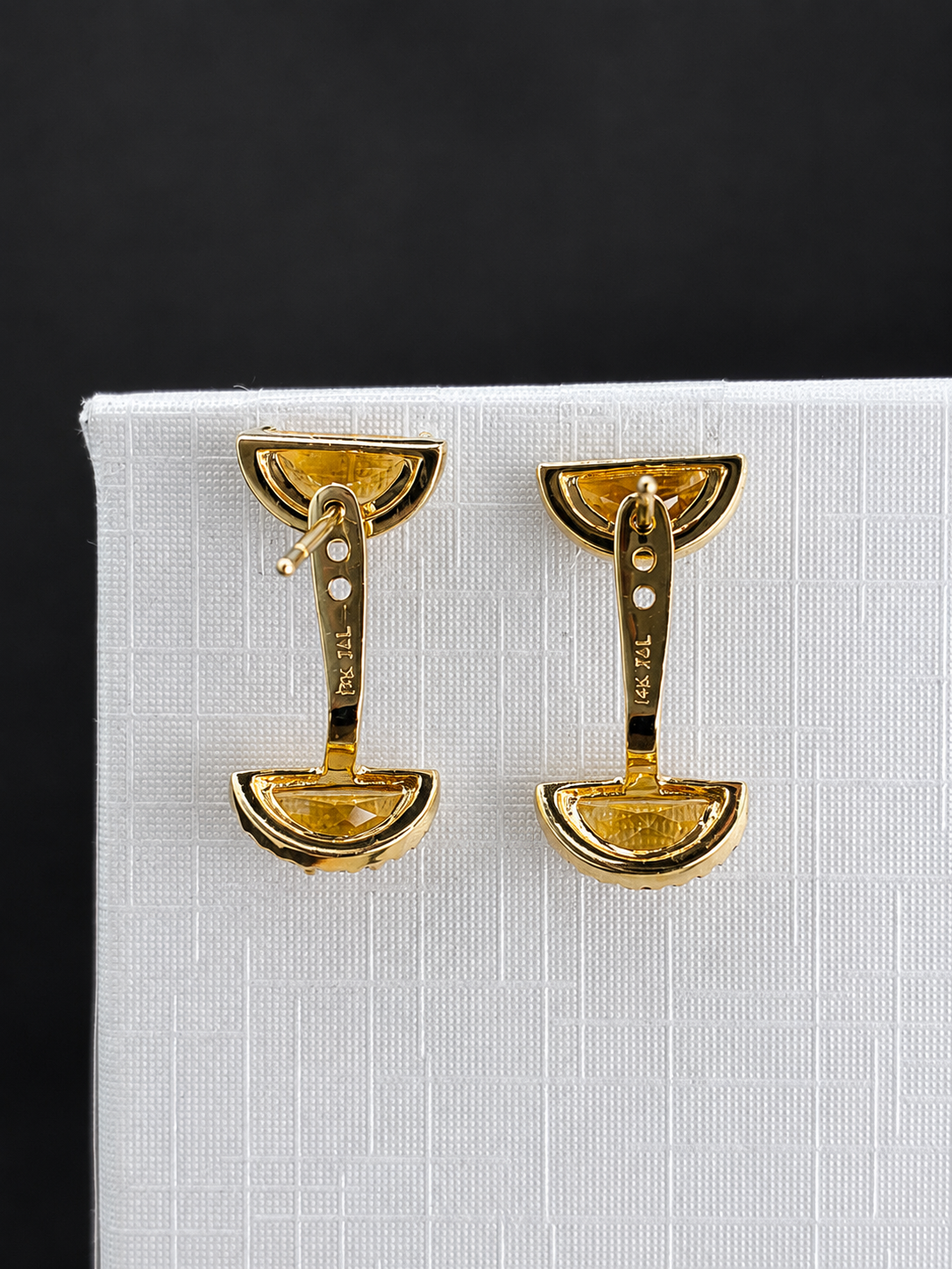 Arete de citrino con diamantes en oro 14k
