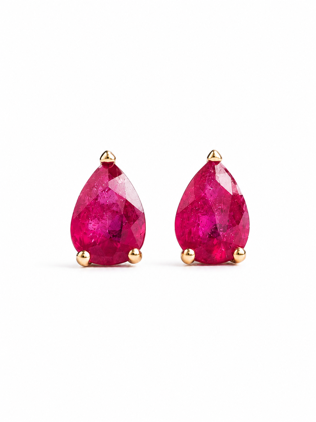 Arete gota de rubí en oro 14k