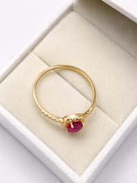 Anillo de rubi oval con halo diamantes en oro 14k